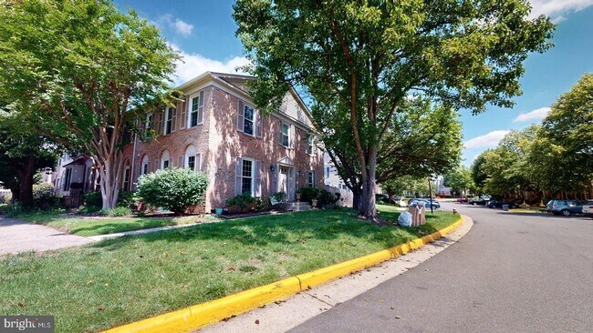 6279 Walkers Croft Way in Alexandria, VA - Building Photo - Building Photo