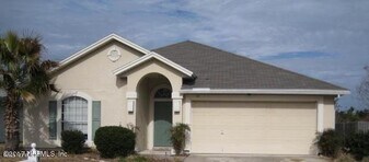 8071 Beaver Creek Dr in Jacksonville, FL - Building Photo