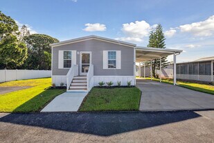 5499 Blindmans Cove in Kalamazoo, MI - Building Photo