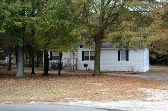 99 King Rd in Seaford, DE - Foto de edificio - Building Photo