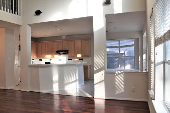 property at 71 N Brooksedge Cir