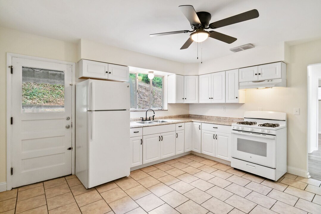 770 Boquet St in Mckees Rocks, PA - Building Photo
