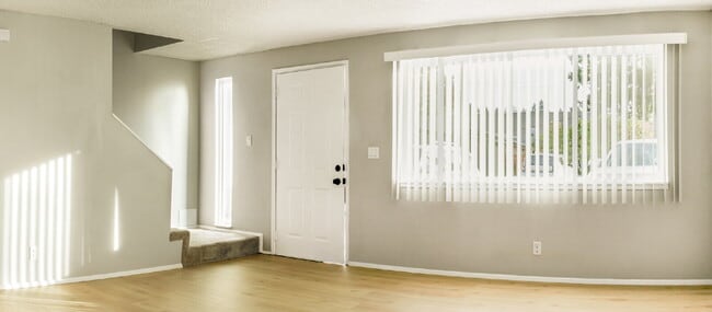 2015 Carlson Rd in Vancouver, WA - Building Photo - Building Photo