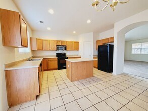 2870 Desert Sage Ave SW in Los Lunas, NM - Building Photo - Building Photo