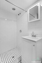 332 E 9th St in New York, NY - Building Photo - Building Photo