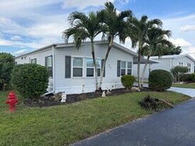 817 Sunglow St in Boynton Beach, FL - Building Photo