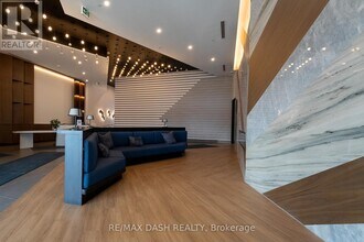 1037 The Queensway in Toronto, ON - Building Photo - Building Photo