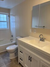 1196 Middle Tpke W, Unit C-1 in Manchester, CT - Building Photo - Building Photo