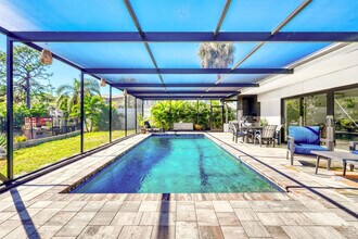 106 Playmore Dr in Venice, FL - Building Photo - Building Photo