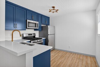 921 Alamitos Ave in Long Beach, CA - Foto de edificio - Building Photo