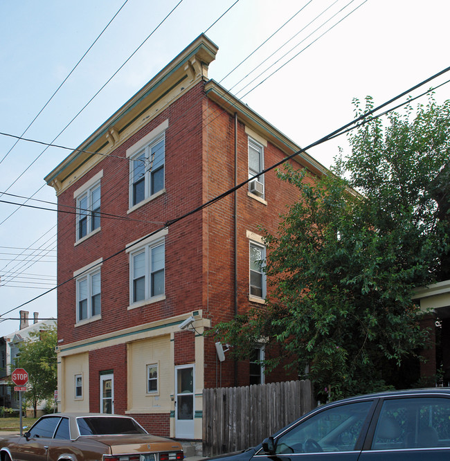 1900-1902 Garrard St in Covington, KY - Foto de edificio - Building Photo