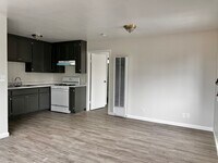 6835 Gentry Ave, Unit B photo'