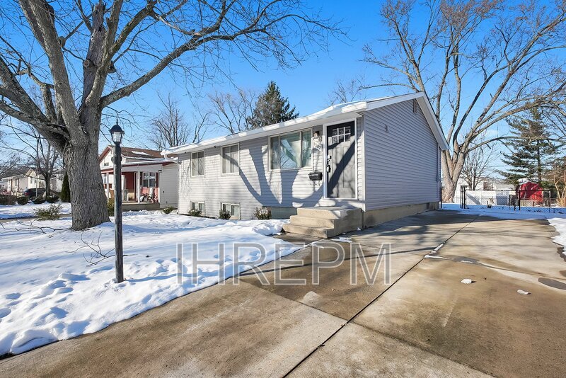 1902 Brookfield Rd in Columbus, OH - Building Photo