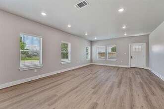 1541 Sophia Ave in Stephenville, TX - Building Photo - Building Photo
