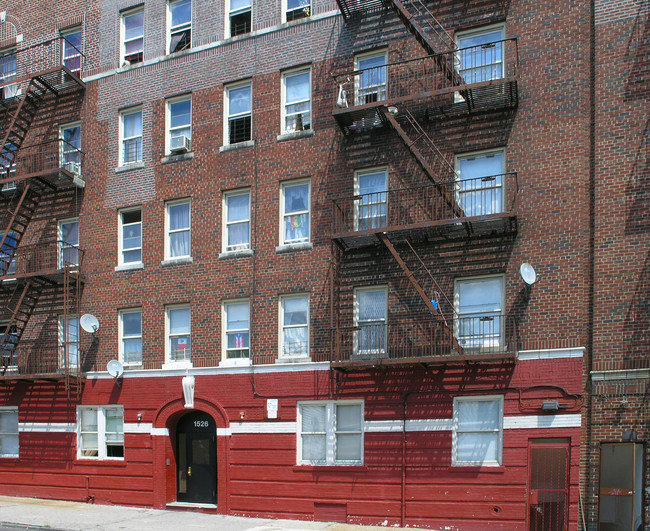 1526 Beach Ave in Bronx, NY - Building Photo - Building Photo