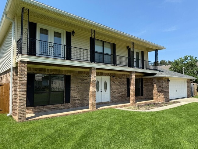 715 Dale Pl in Fort Walton Beach, FL - Building Photo - Building Photo