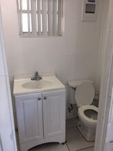 931 SW 80th Ave in North Lauderdale, FL - Building Photo - Building Photo
