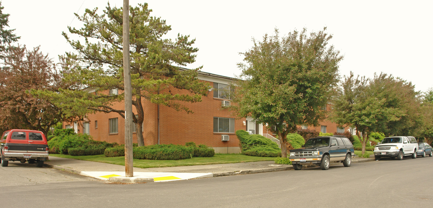 The Imperial Apartments in Coeur d'Alene, ID - Building Photo