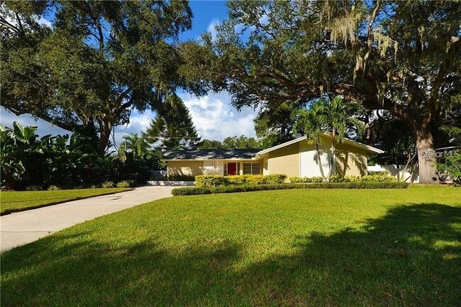 3210 San Bernadino St in Clearwater, FL - Building Photo - Building Photo
