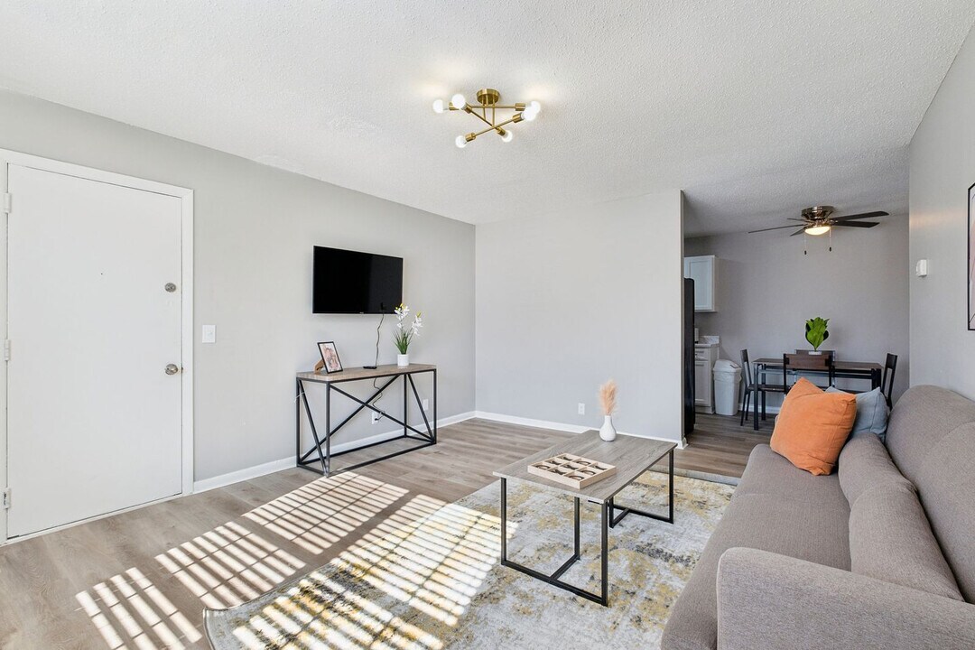 600 Whispering Hills Dr, Unit ID1258338P in Nashville, TN - Building Photo