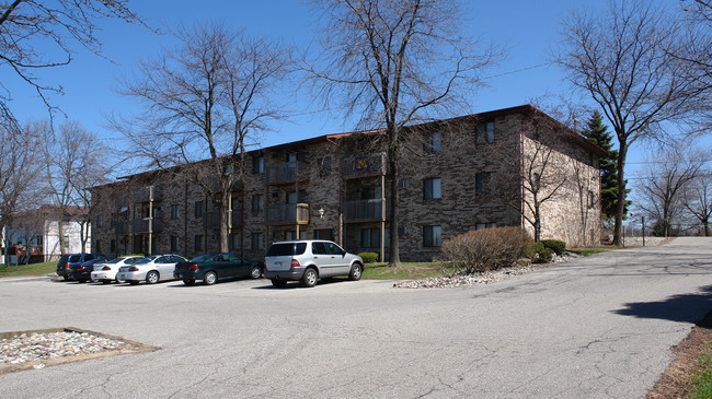 Stoneridge Apartments in East Lansing, MI - Building Photo - Building Photo