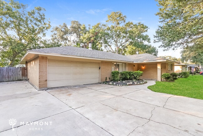 614 Elmore St in League City, TX - Building Photo - Building Photo