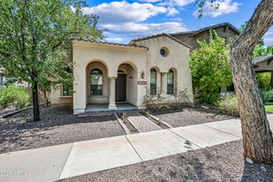 21051 W Court St in Buckeye, AZ - Building Photo