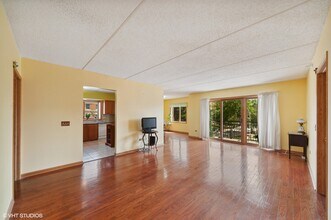 770 Pearson St in Des Plaines, IL - Building Photo - Building Photo