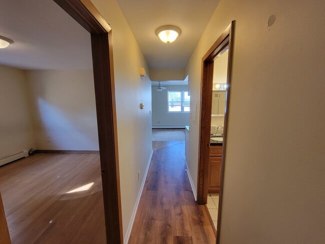 6151 W Belmont Ave in Chicago, IL - Building Photo - Building Photo