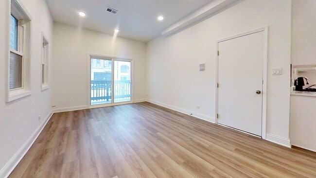property at 2613 N Halsted St