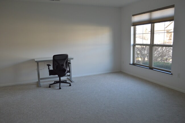 751 Mission Point Rd in Iowa City, IA - Building Photo - Building Photo