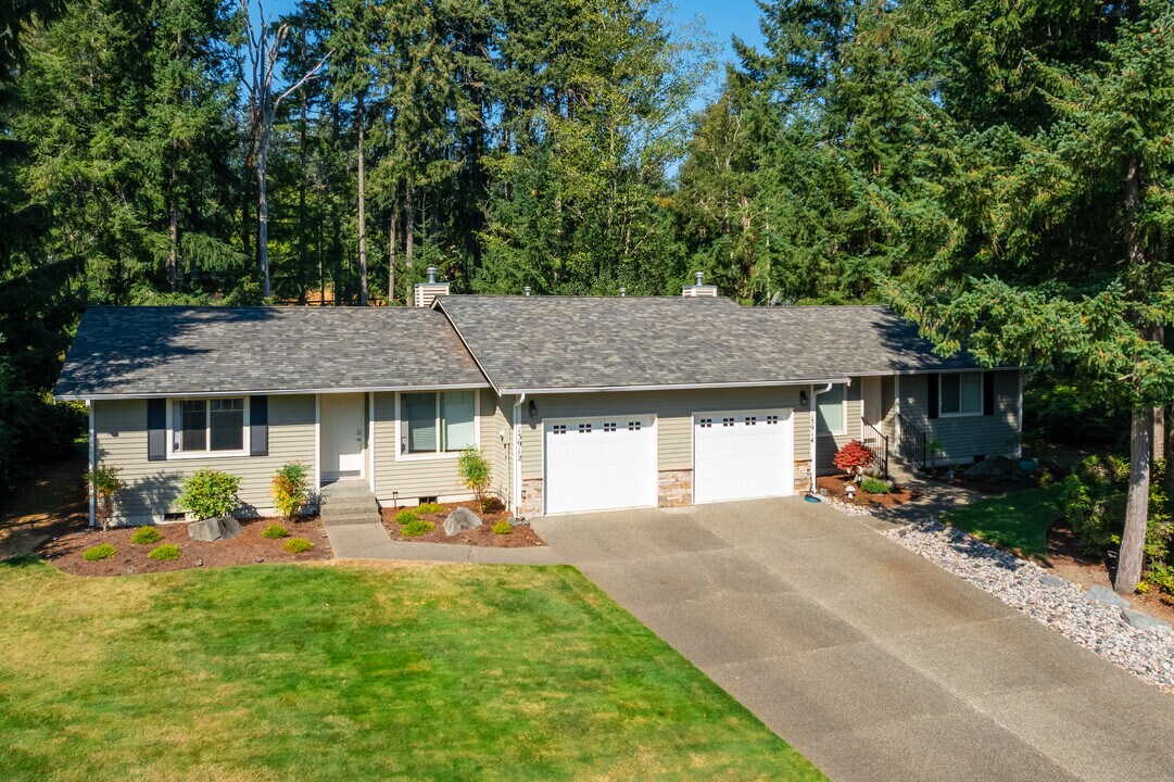 Quiet Firs Estates in Gig Harbor, WA - Building Photo