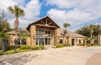 The Reserve at Cimarron in Mission, TX - Foto de edificio - Building Photo