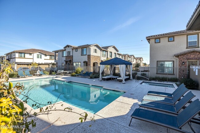 4100 S Pinelake Way in Chandler, AZ - Foto de edificio - Building Photo