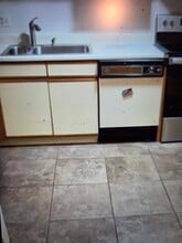 41 W Summit St in South Hadley, MA - Building Photo - Building Photo