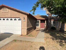 1388 Barcelona Way in Madera, CA - Building Photo