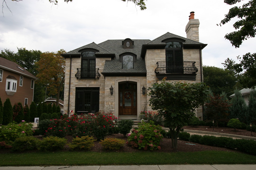 273 N Ridgeland Ave in Elmhurst, IL - Foto de edificio