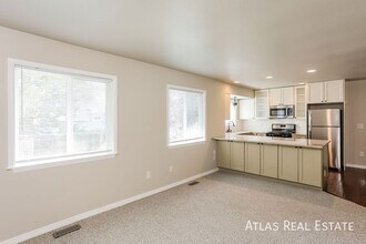 18740 E Oregon Dr in Aurora, CO - Building Photo - Building Photo