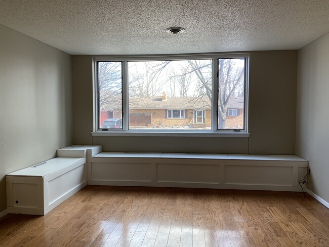 3504 11th Ave N, Unit 5 in Grand Forks, ND - Building Photo - Building Photo