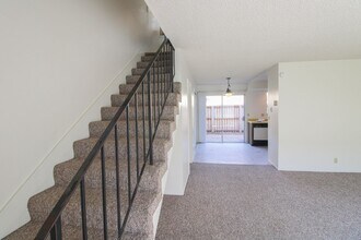 1338 Galleon Way in San Luis Obispo, CA - Building Photo - Building Photo