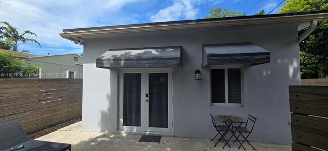 2601 SW 24th Ave in Miami, FL - Building Photo - Building Photo