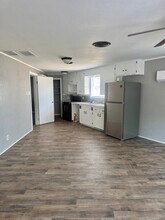 2528 W Ave N in San Angelo, TX - Building Photo - Building Photo