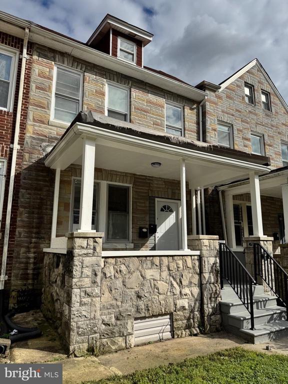 property at 2213 Bryant Ave