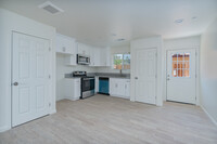 1222 Jeffrey st in Bakersfield, CA - Foto de edificio - Interior Photo