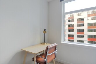 1955 129th Ave NE in Bellevue, WA - Building Photo - Building Photo