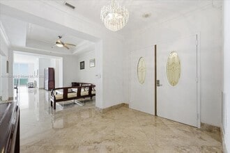 704 N Ocean Blvd in Pompano Beach, FL - Building Photo - Building Photo