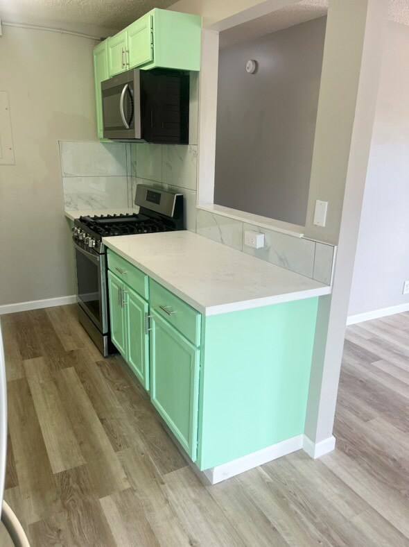 91-1040-1040 Puamaeole St in Ewa Beach, HI - Building Photo - Building Photo
