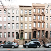 584 Henry St in Brooklyn, NY - Building Photo - Building Photo