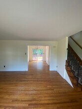 49 Cross St in New Canaan, CT - Building Photo - Building Photo