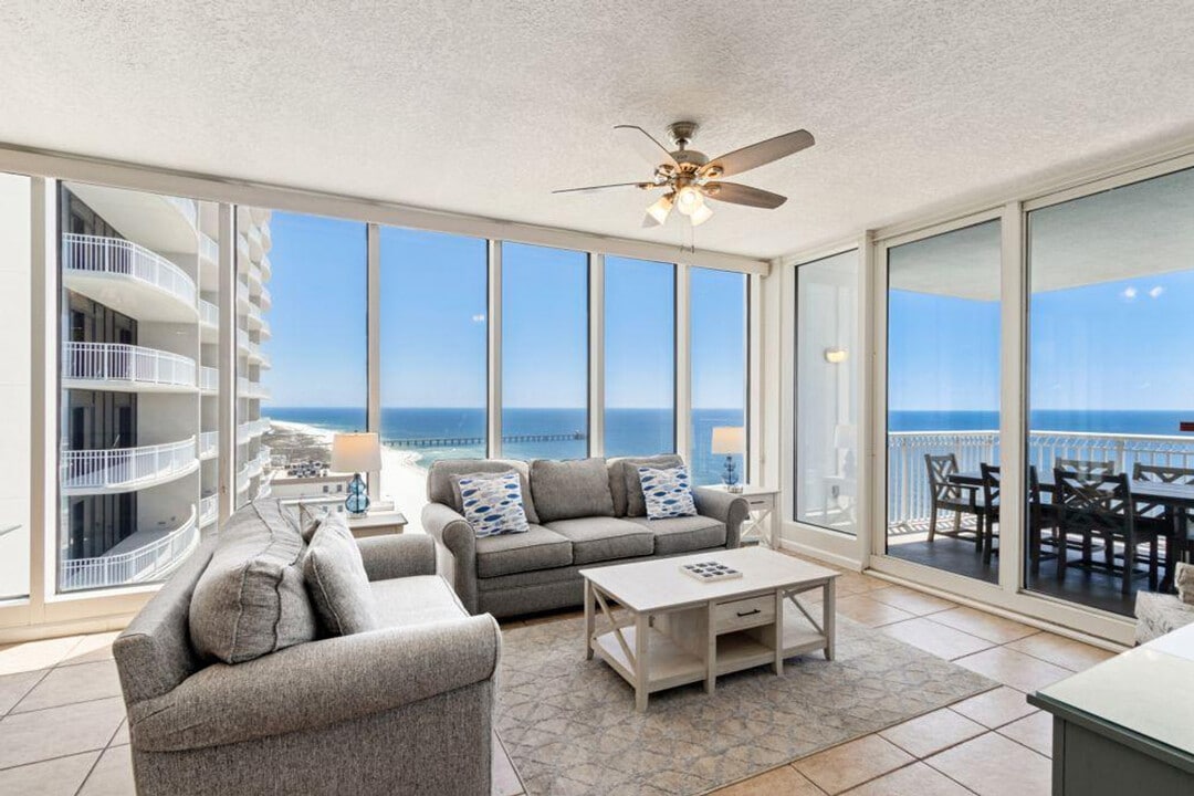 527 E Beach Blvd in Gulf Shores, AL - Foto de edificio